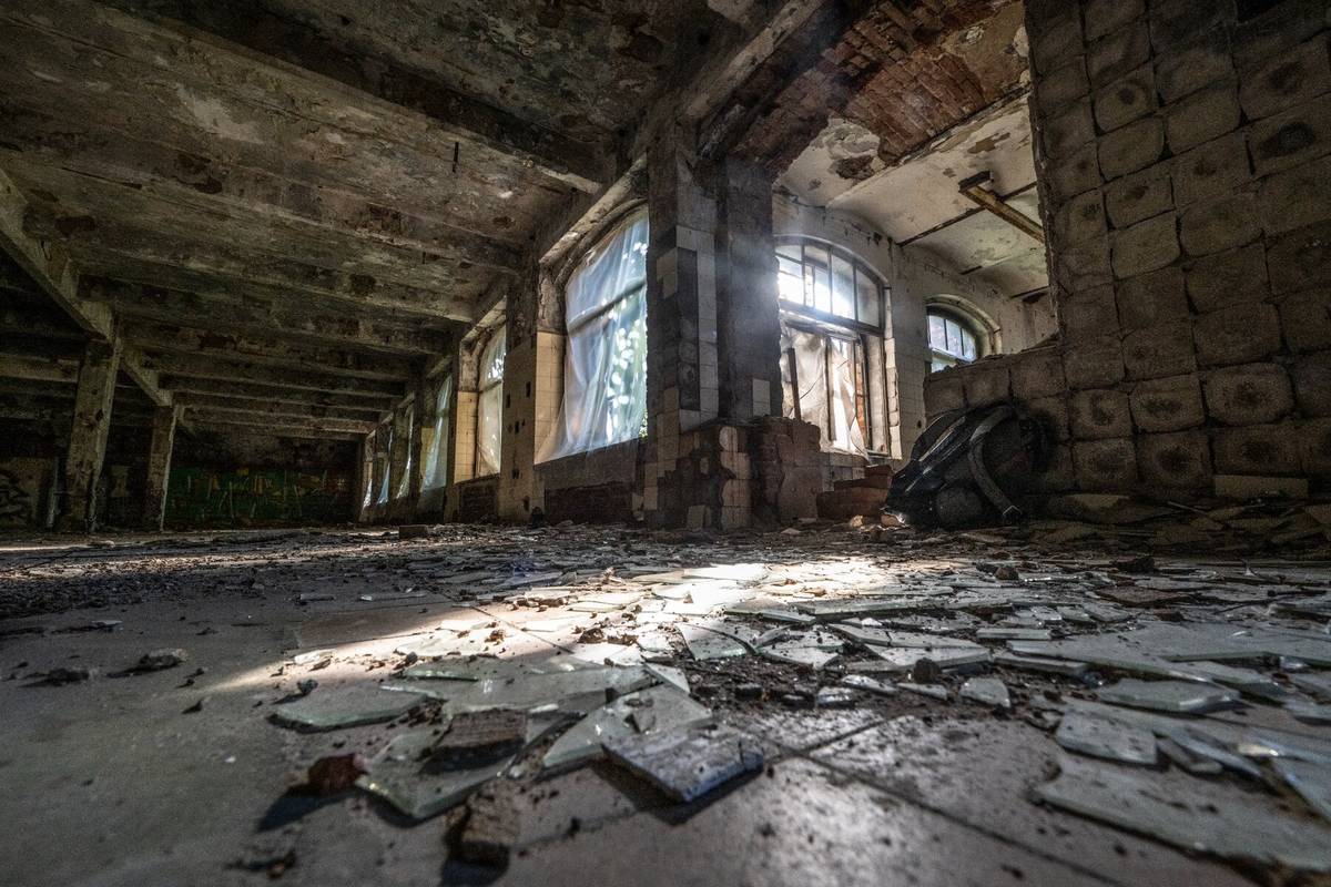 Eliáška complex and interiors — photograph 31