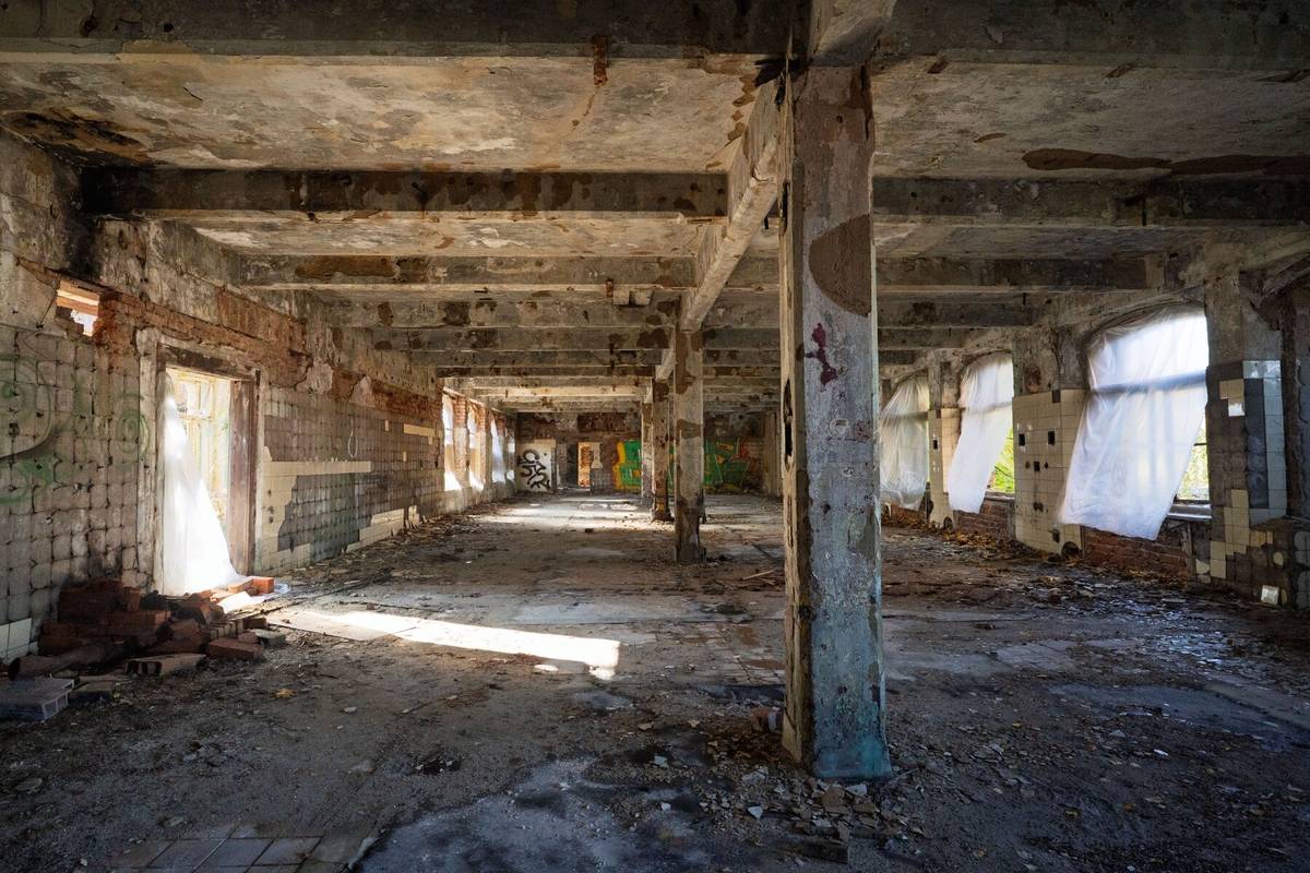 Eliáška complex and interiors — photograph 19